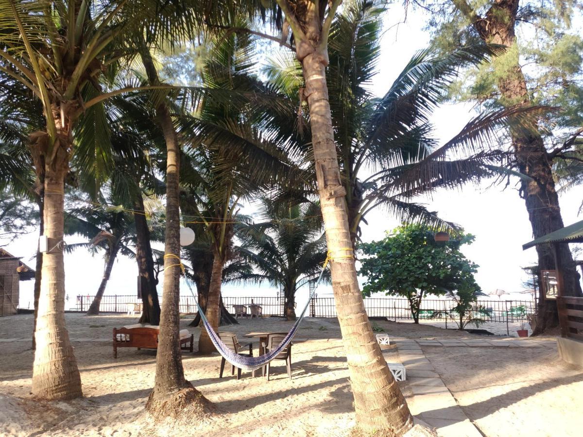 Silent Beach Resort Mandrem Extérieur photo