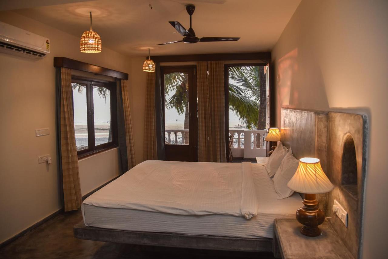 Silent Beach Resort Mandrem Extérieur photo