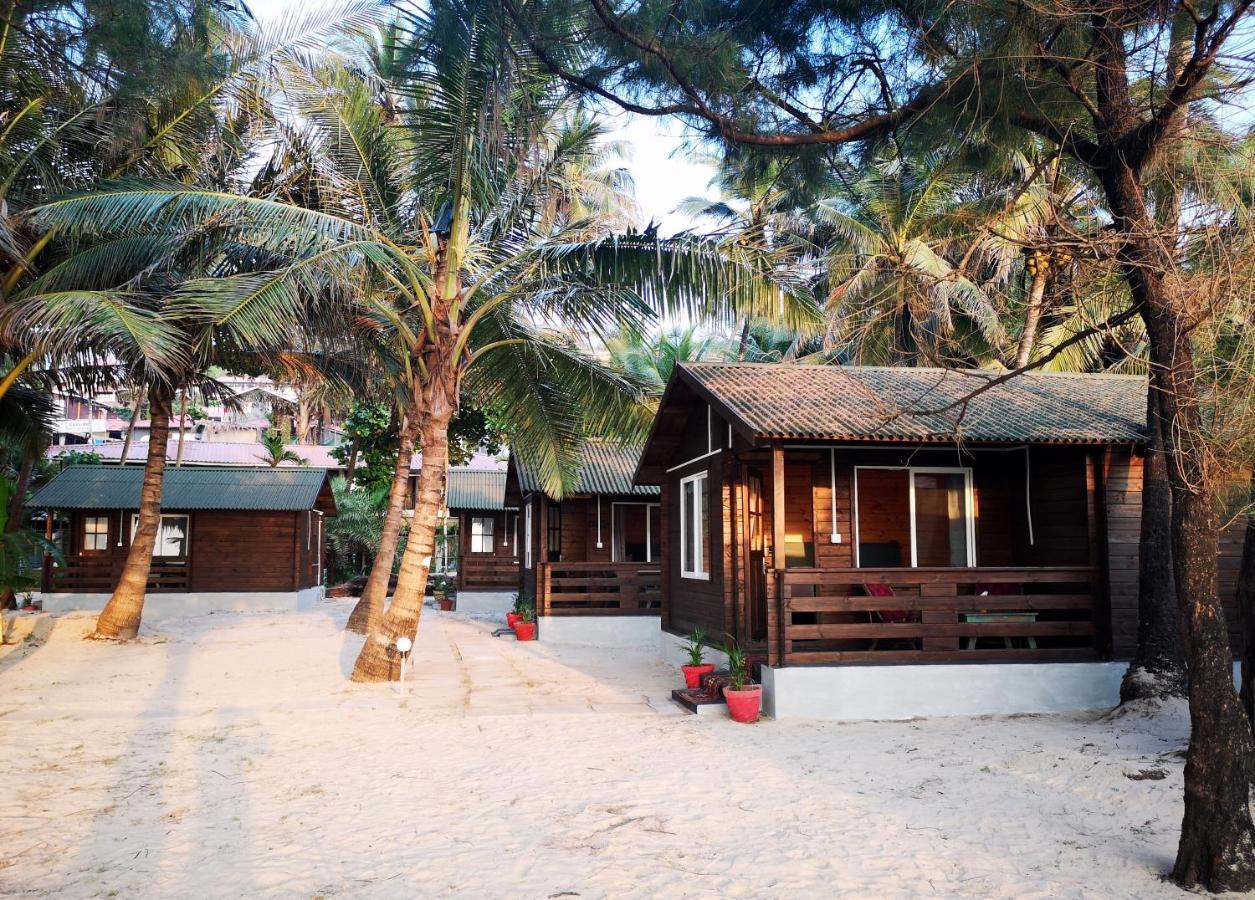Silent Beach Resort Mandrem Extérieur photo