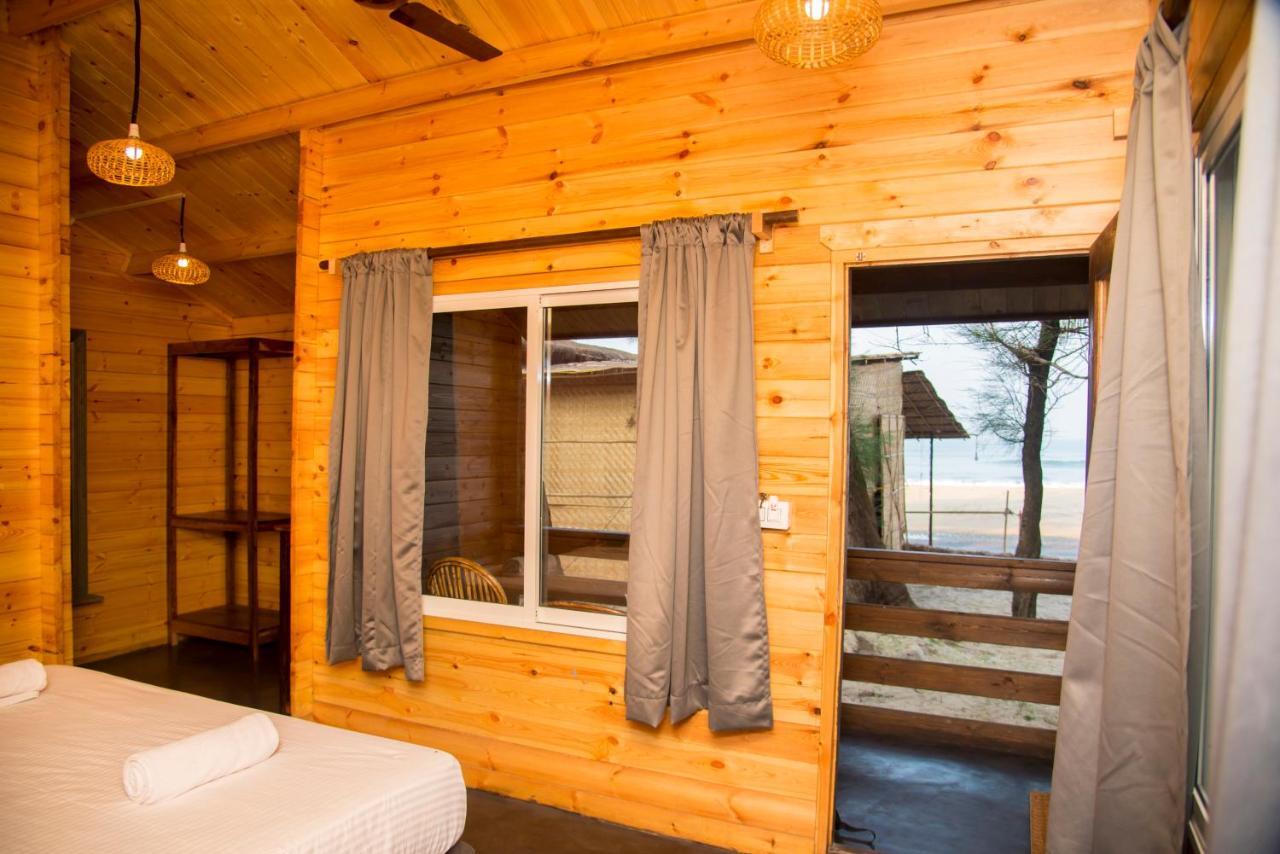 Silent Beach Resort Mandrem Extérieur photo
